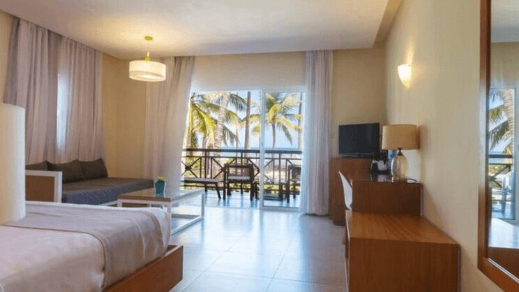  Junior Suite Oceanfront
